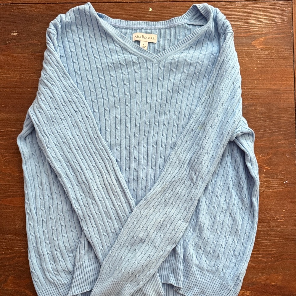 Kim Rogers Women's Pale Blue Cable V-Neck Pullover